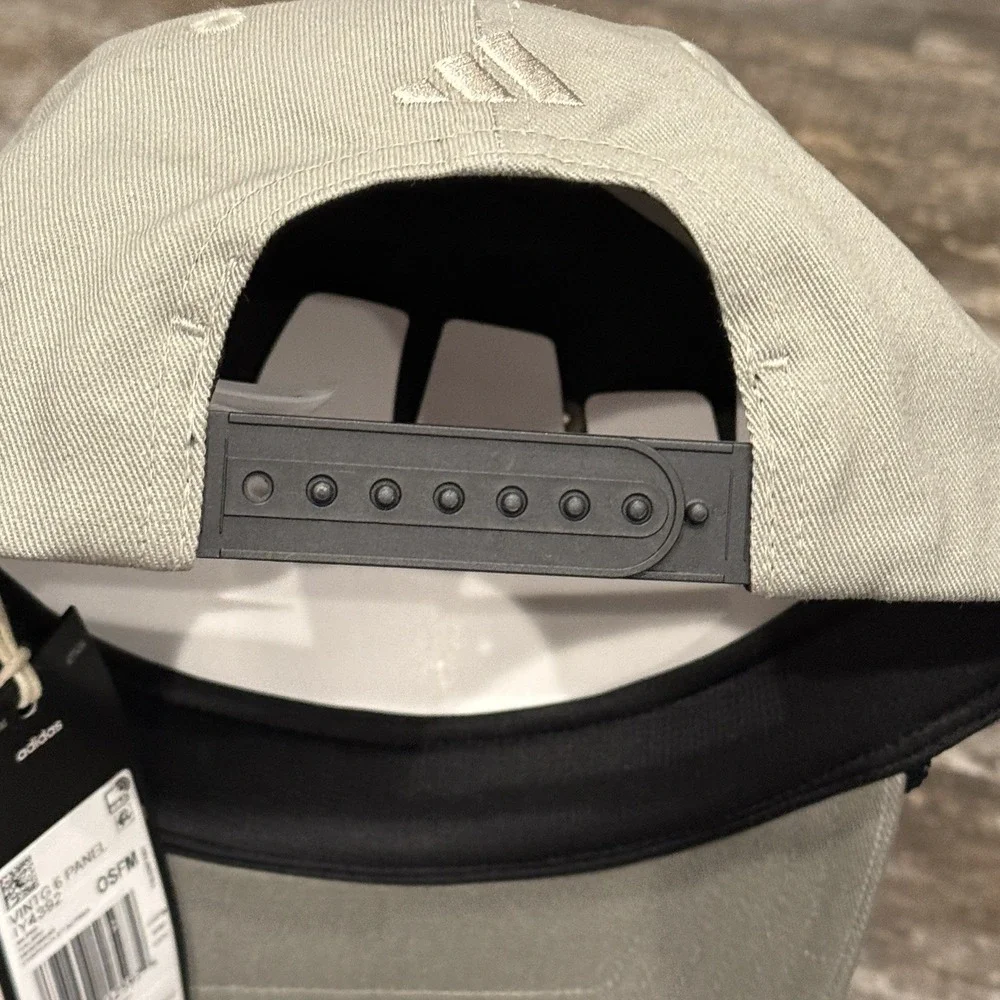 Adidas‎ Golf Cap Men's Beige Adjustable Strap Embroidered Logo One Size NWT